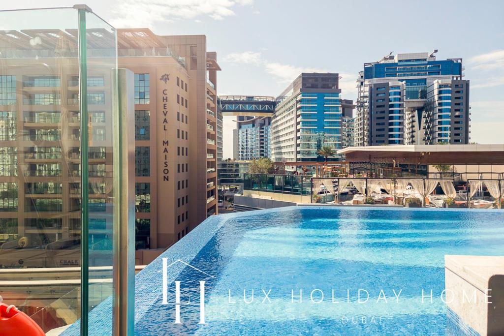 Lux Iconic Views At The Palm Tower Suite 2 Дубай Экстерьер фото